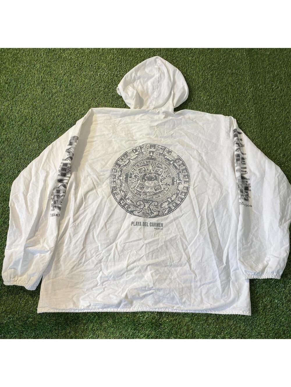 Vintage 90’s white jacket with aztec design